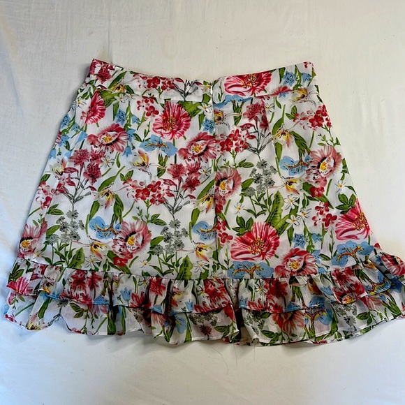 Floral skirt, Zip closure, light chiffon material - Picture 2 of 4